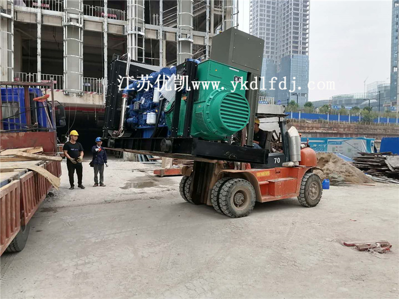 2020年11月6日，800KW玉柴發(fā)電機組交付南寧某集團公司使用