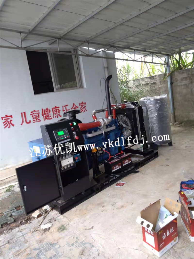 2020年12月23日，12臺150KW濰柴發(fā)電機組交付廣西衛(wèi)生院使用