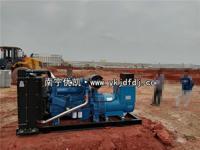2022年3月12日，玉柴300KW柴油發(fā)電機(jī)組交付廣西南寧某工業(yè)園工地使用