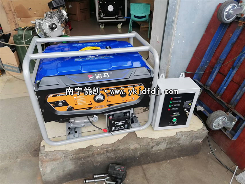 2022年7月12日，8KW汽油發(fā)電機(jī)組帶ATS柜發(fā)貨河池金城江