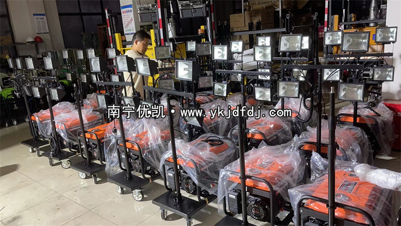 2023年11月11日，客戶訂購一批移動(dòng)升降燈