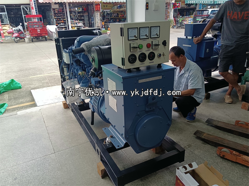 2024年7月29日，客戶(hù)到店自提50kw柴油發(fā)電機(jī)組