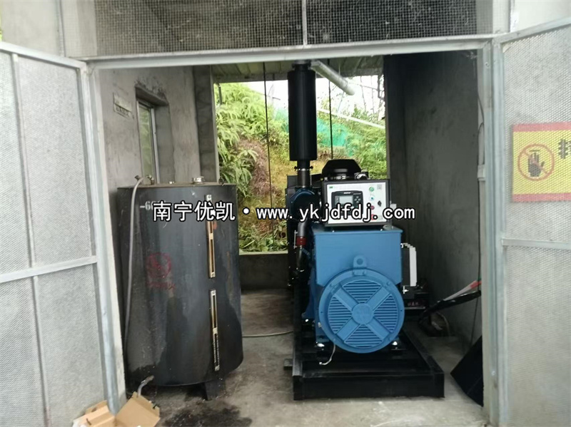 2024年8月5日，廣西大化項(xiàng)目300KW玉柴發(fā)電機(jī)組到貨安裝并通過(guò)驗(yàn)收