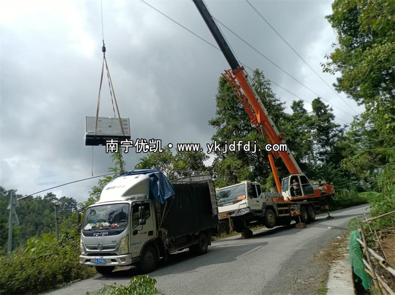 2025年9月15日，崇左大新項目40kw低噪音柴油發(fā)電機組卸貨并試機